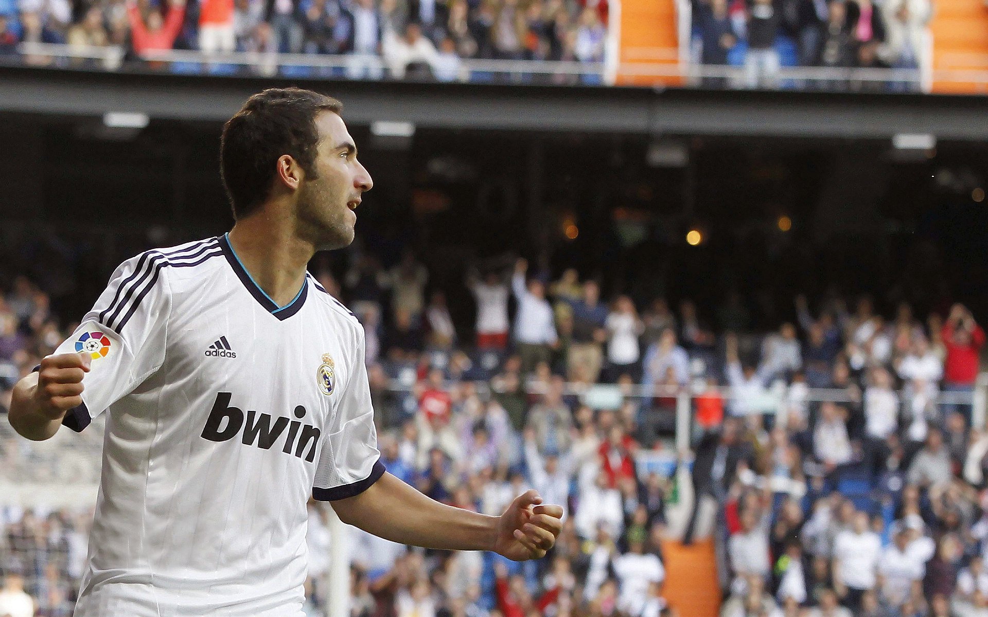 日本足球展现东方魅力！，日本足球氛围